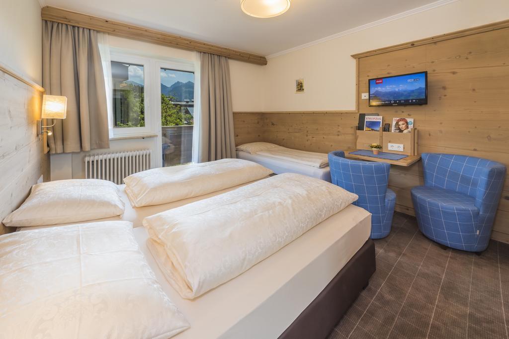 Hotel Garni Entstrasser Kitzbuhel Ngoại thất bức ảnh